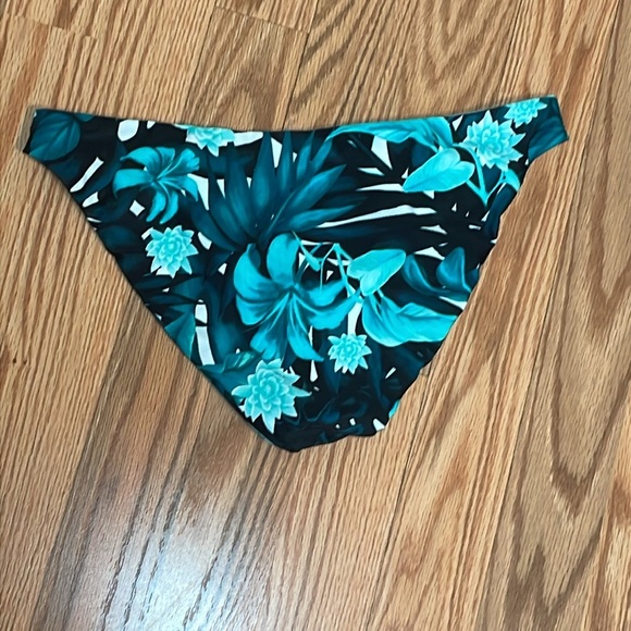 Reversible Aqua Bikini, XS - Picture 3 of 7